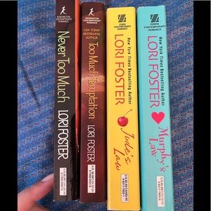 Summer/beach reading - 2 series by Lori Foster, w/ the Brava Brothers